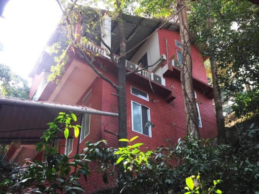 Hilltop Lodge Guwahati Zewnętrze zdjęcie