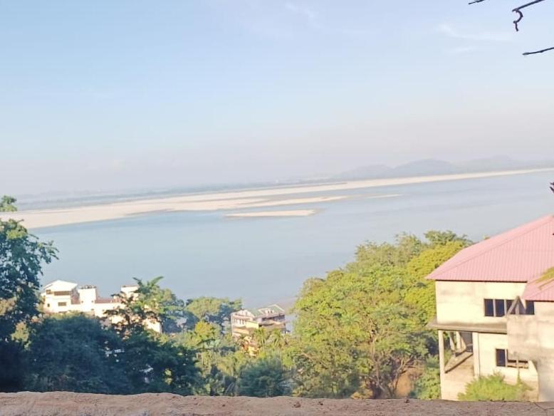 Hilltop Lodge Guwahati Zewnętrze zdjęcie