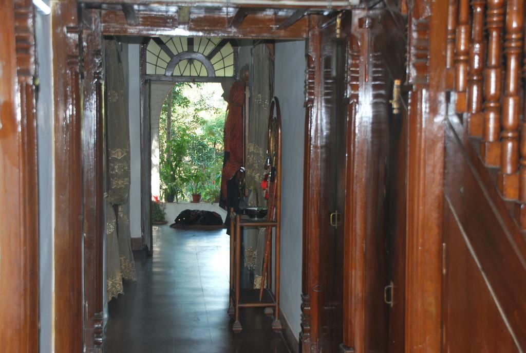 Hilltop Lodge Guwahati Zewnętrze zdjęcie