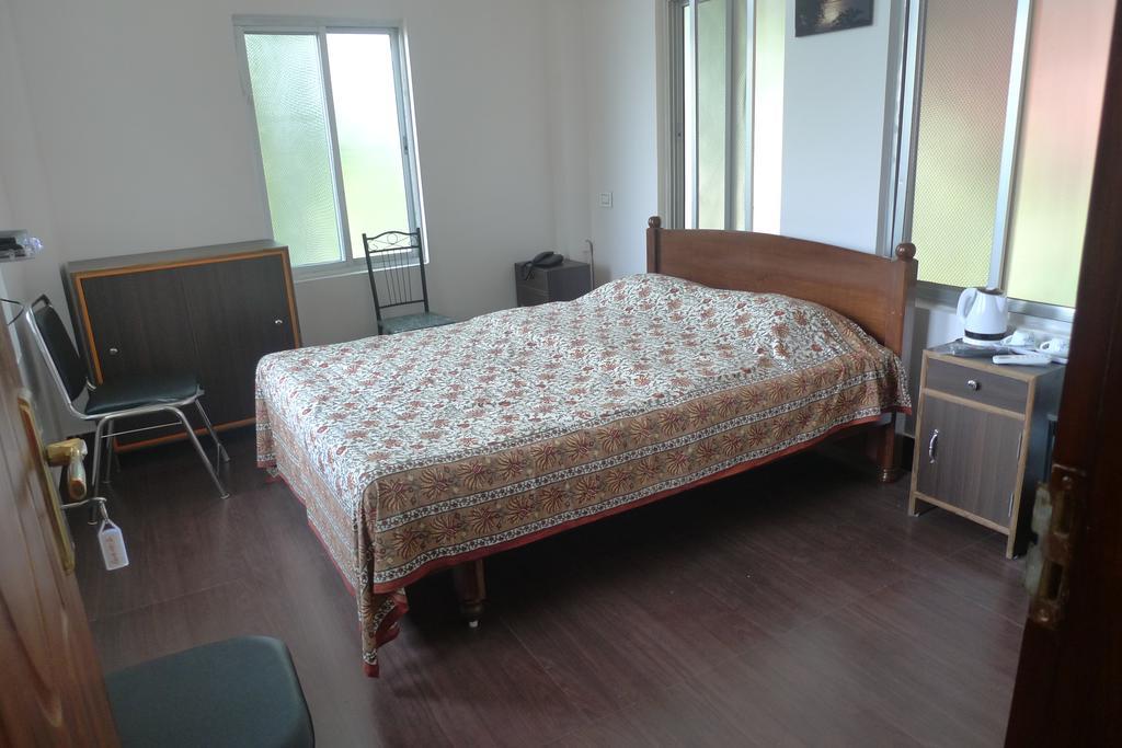 Hilltop Lodge Guwahati Zewnętrze zdjęcie